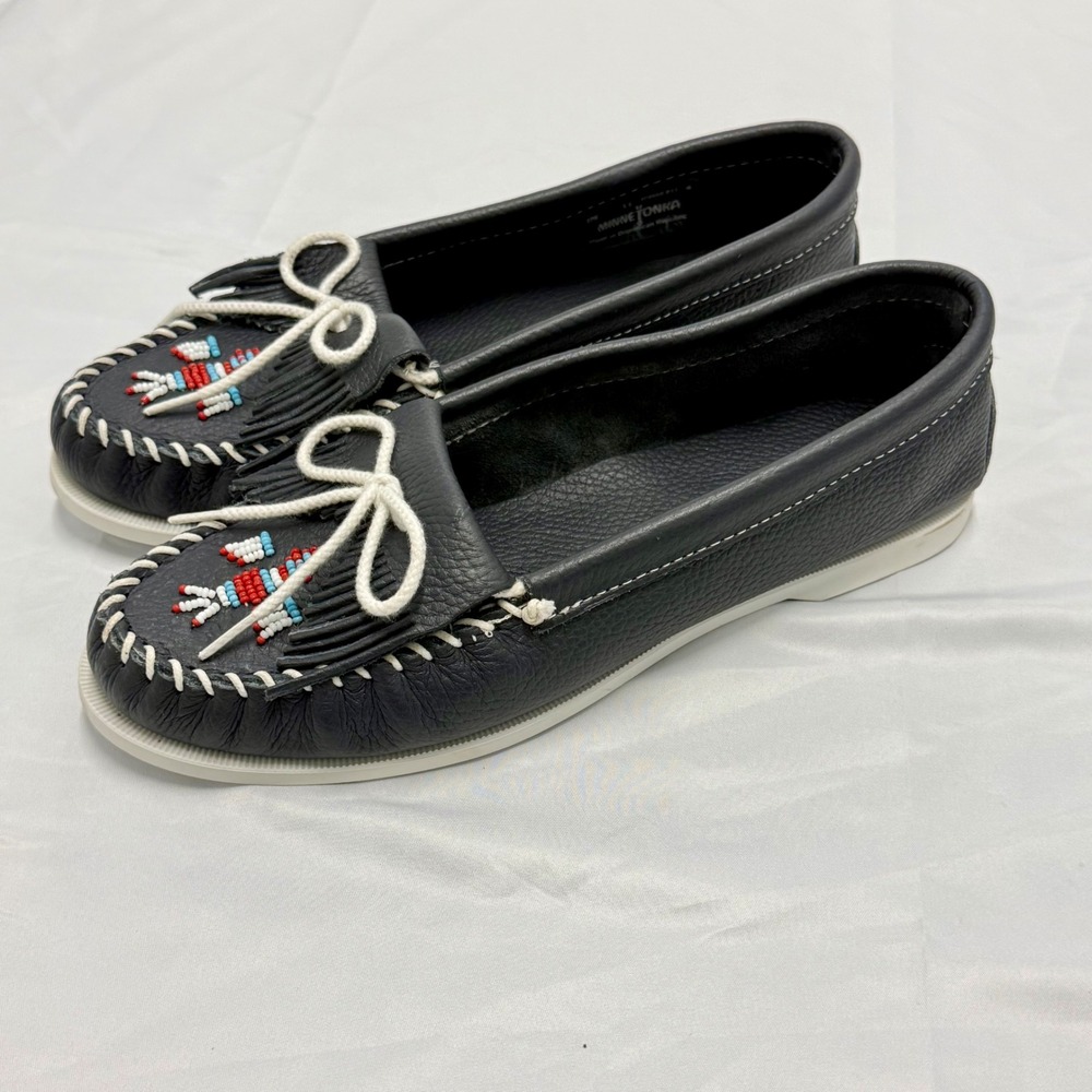 Minnetonka Thunderbird II Navy Blue Leather Beaded Moccasins Flats Size 11 Boho